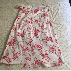 Strapless dress with small slit